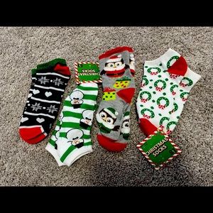 🎄Christmas socks🎄 (set of 4)